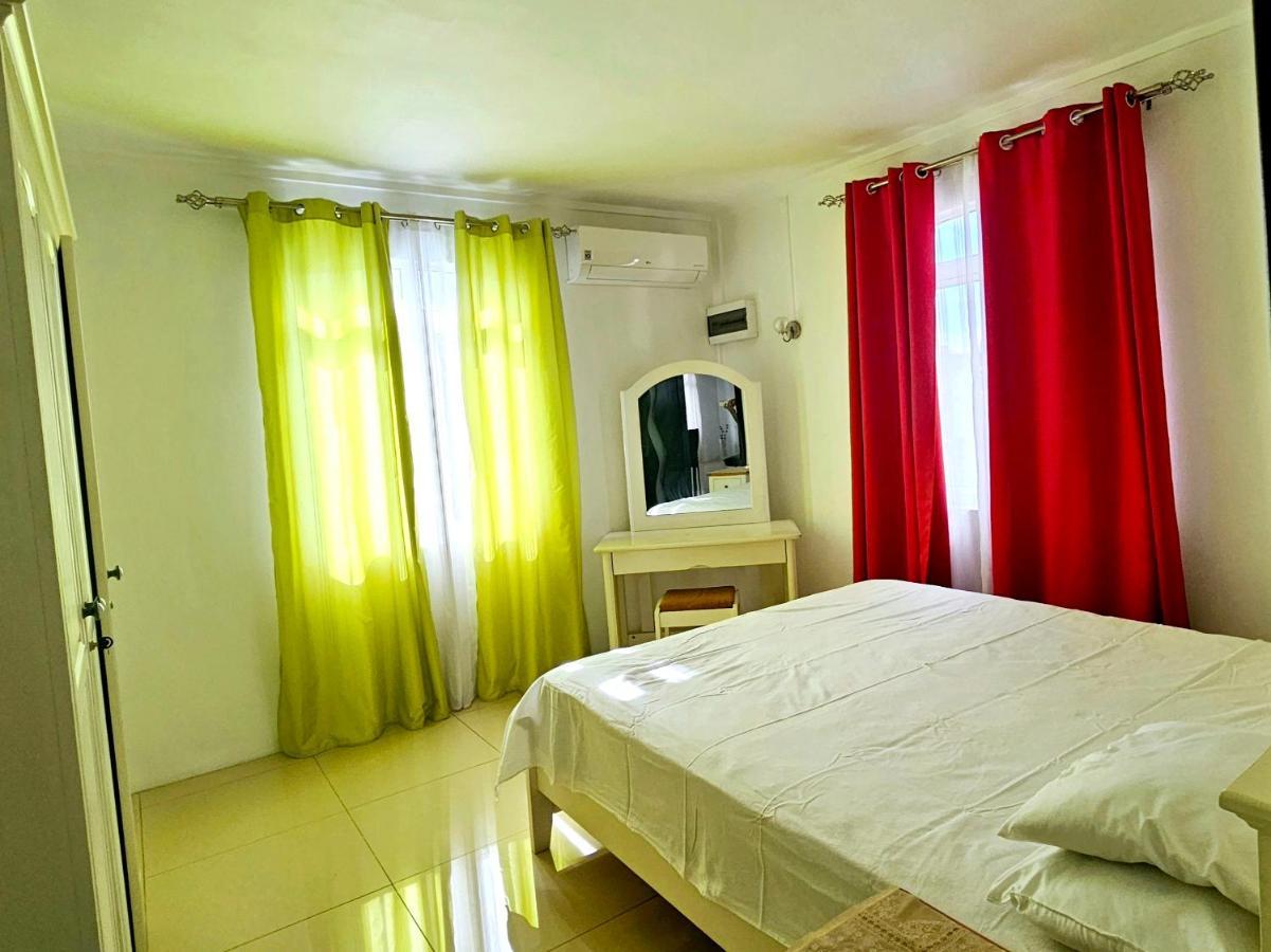 White Residence Quatre Bornes Esterno foto